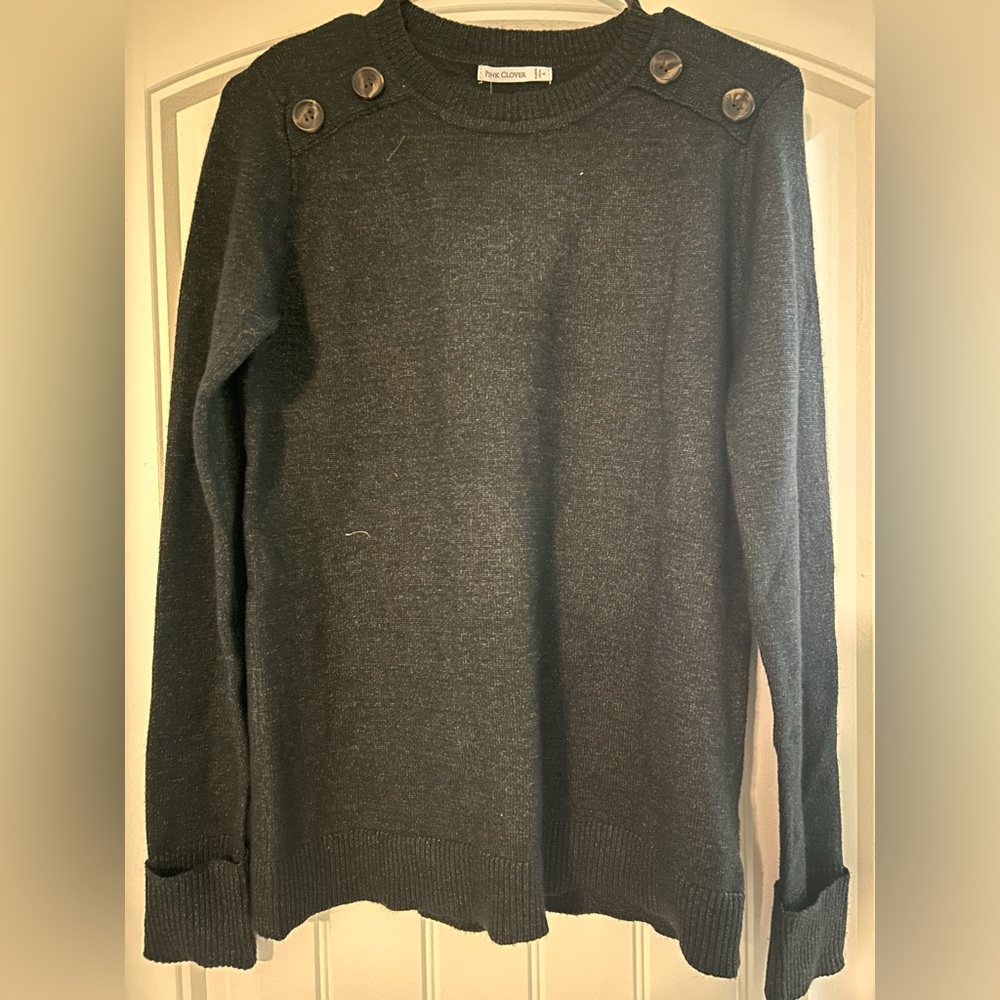 SOLD! NWT Pink Clover Carson Crewneck Button Detail Sweater — Dark Gray, Size M